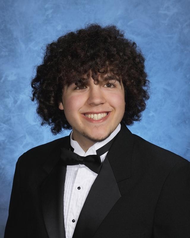 Senior Spotlight:  Gabe Fiore 